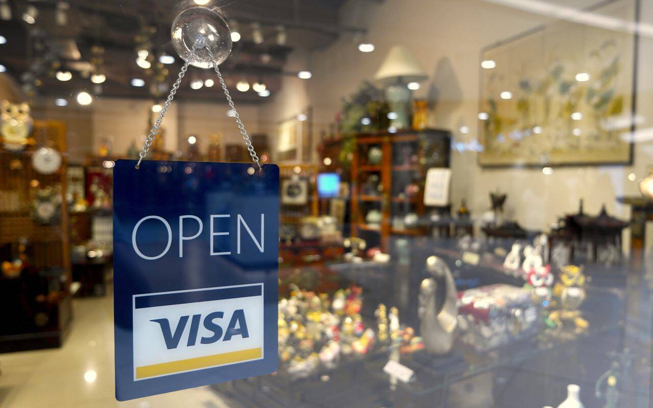 Tienda Latina cerca a tu ubicación en español